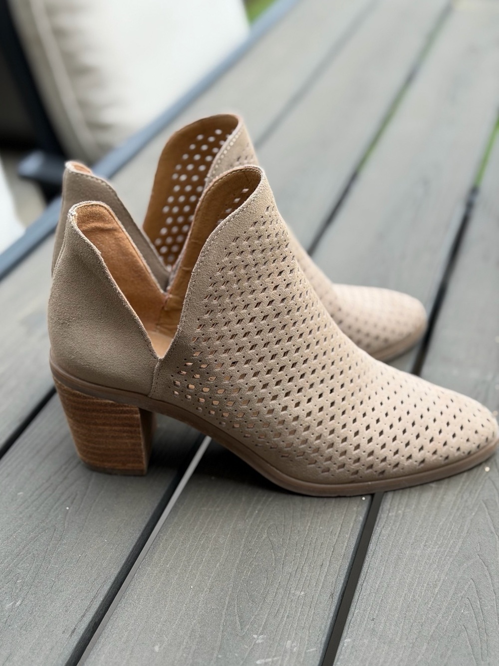 Lucky Brand Women's SuedeTan Ankle Boots